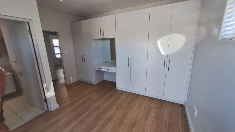 To Let 3 Bedroom Property for Rent in Sandbaai Western Cape